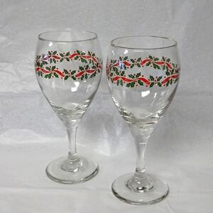 Vtg Christmas Holly Stem Wine Glasses Set of 2 Vintage